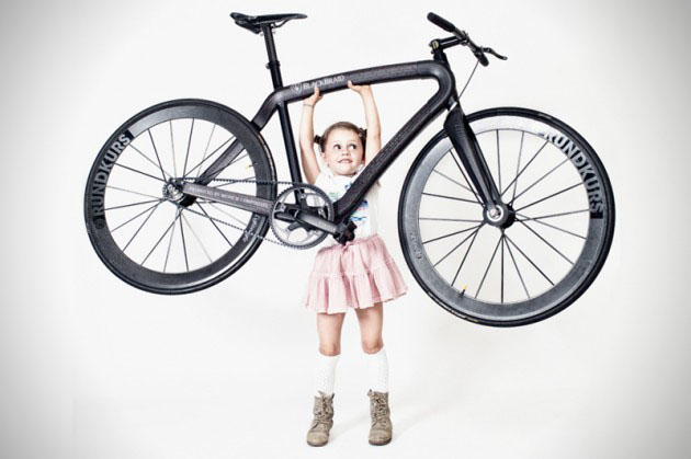 Ultra-Lightweight-Carbon-Fiber-Blackbraid-Bicycle-0